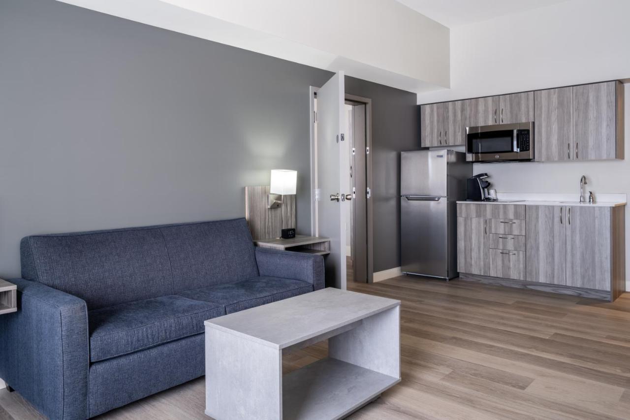 Microtel Inn & Suites By Wyndham Kanata Ottawa West Bagian luar foto