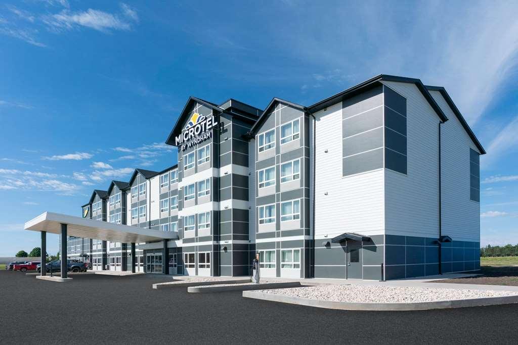 Microtel Inn & Suites By Wyndham Kanata Ottawa West Bagian luar foto
