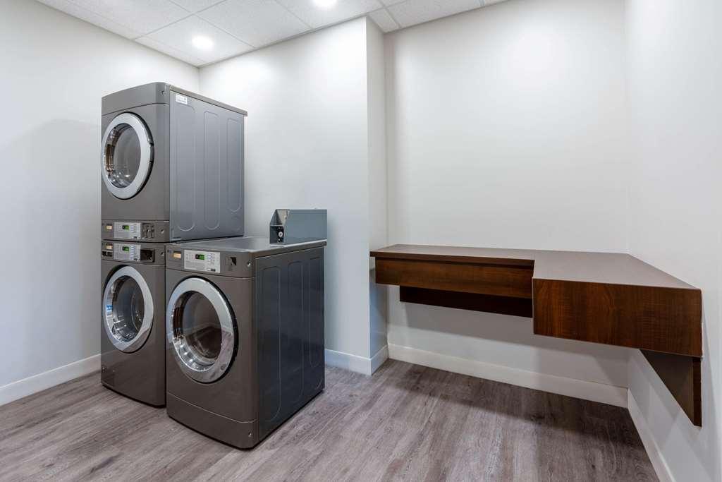 Microtel Inn & Suites By Wyndham Kanata Ottawa West Bagian luar foto