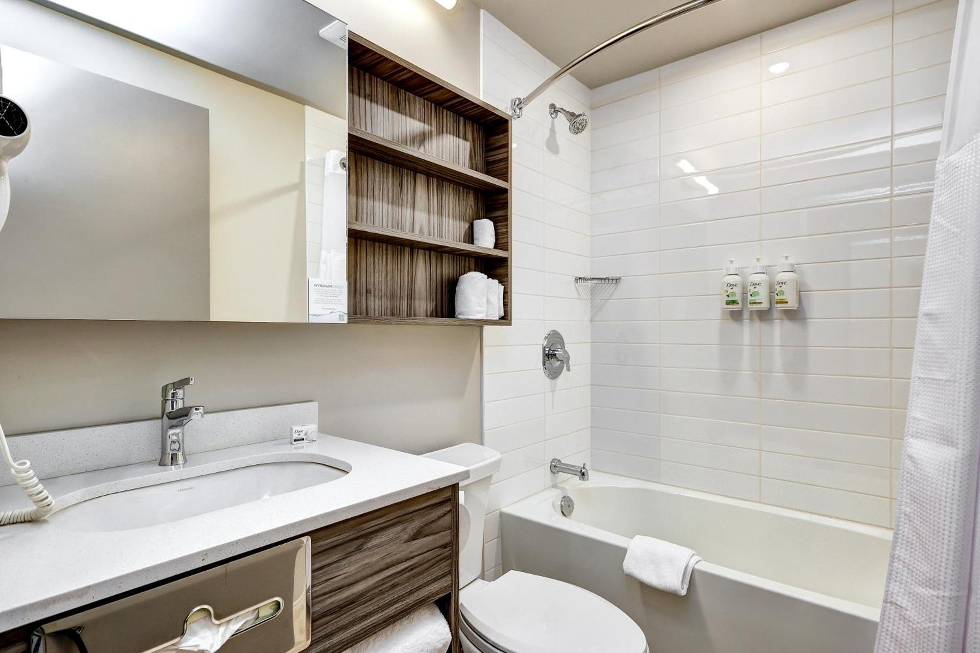 Microtel Inn & Suites By Wyndham Kanata Ottawa West Bagian luar foto
