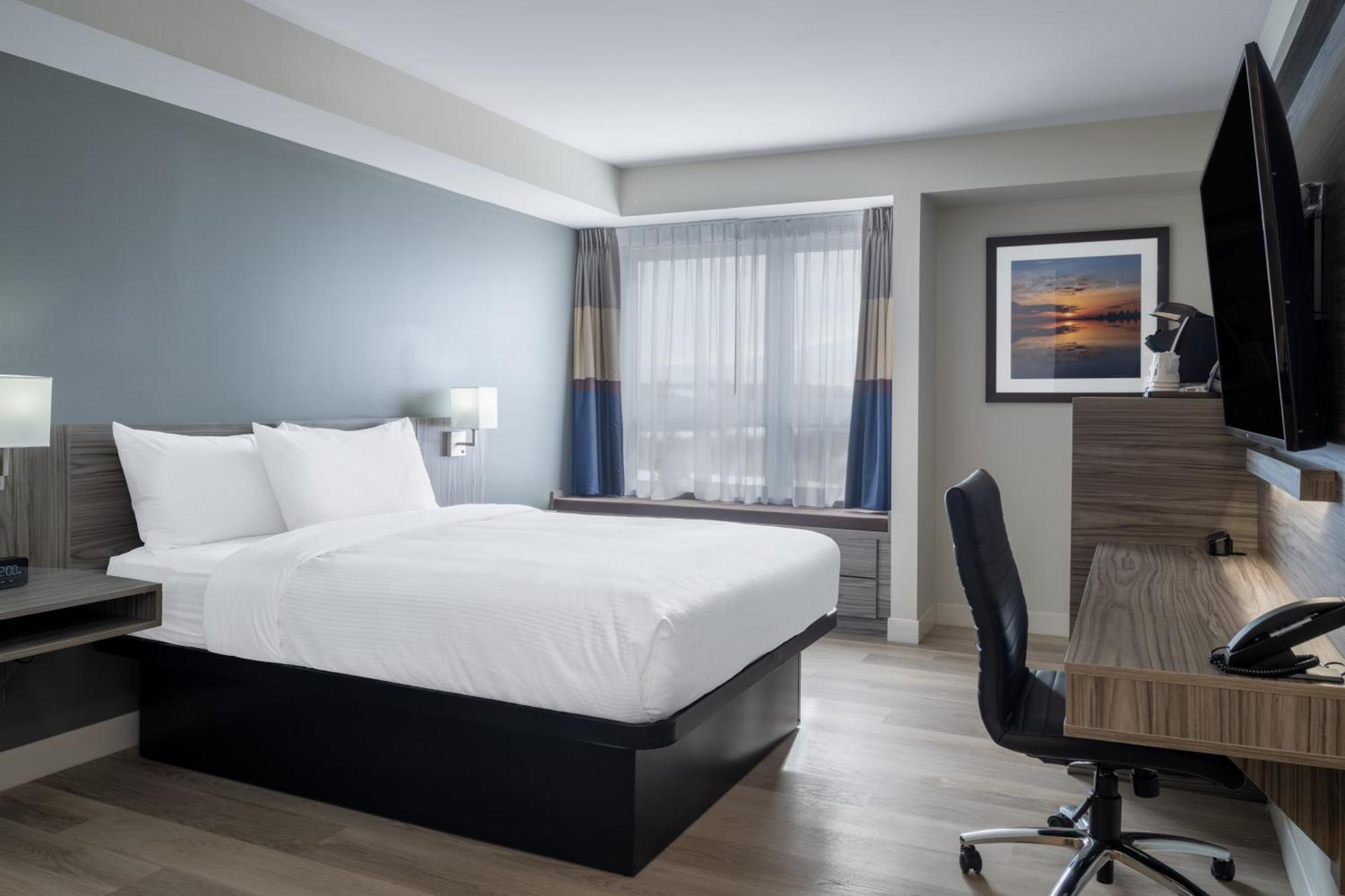 Microtel Inn & Suites By Wyndham Kanata Ottawa West Bagian luar foto