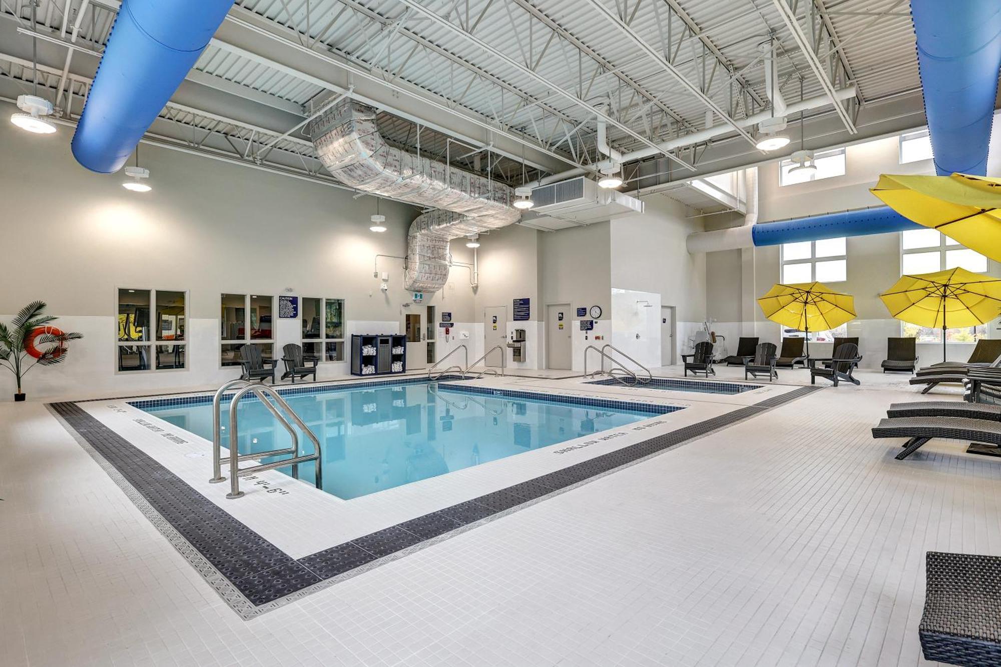 Microtel Inn & Suites By Wyndham Kanata Ottawa West Bagian luar foto