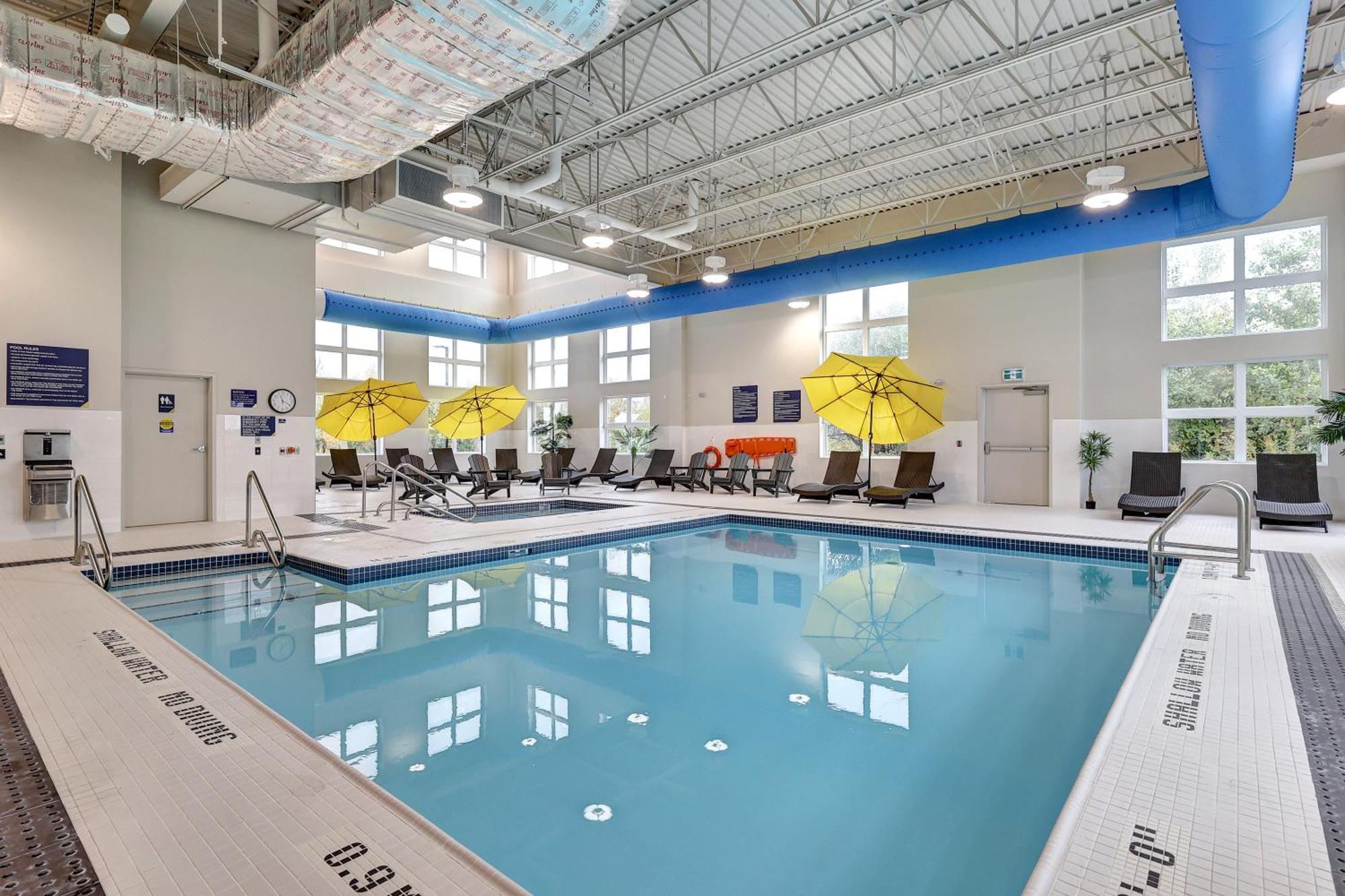 Microtel Inn & Suites By Wyndham Kanata Ottawa West Bagian luar foto