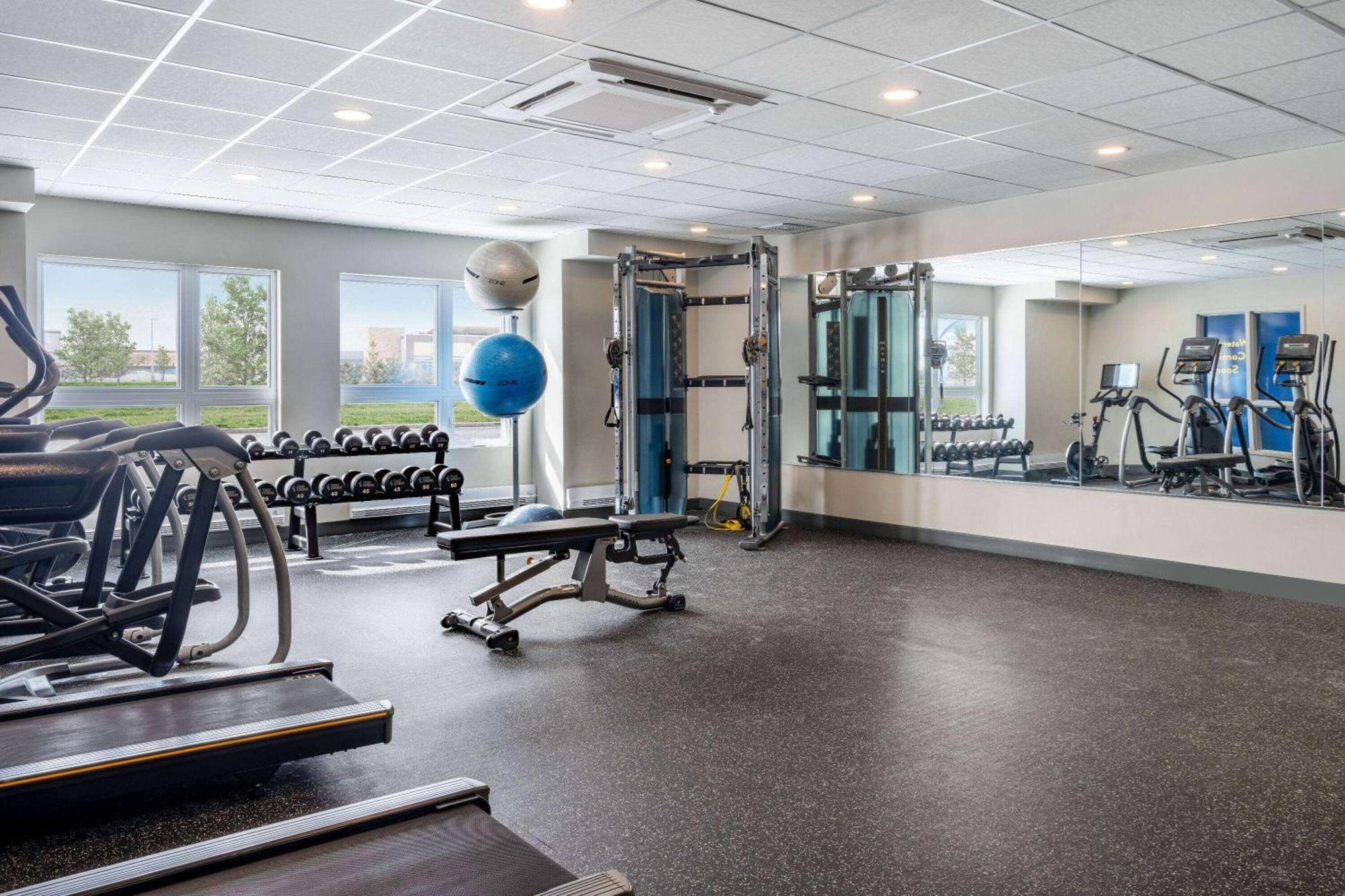 Microtel Inn & Suites By Wyndham Kanata Ottawa West Bagian luar foto